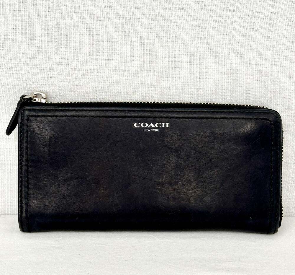 Coach New York Black Leather Zip Around Wallet Organizer Silver HW